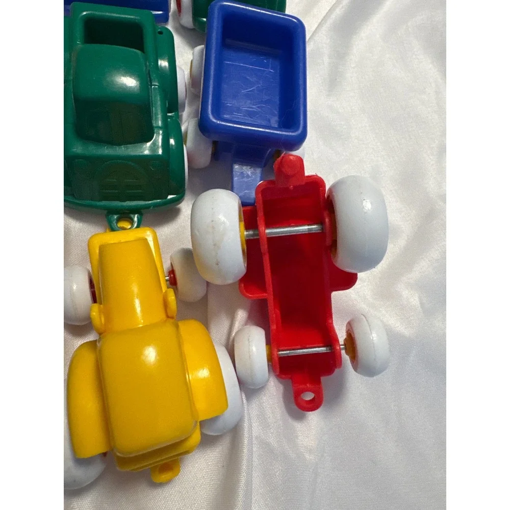 Lakeshore Plastic Toy Car and Trailer Lot 22pc Linking Vehicles Multicolor